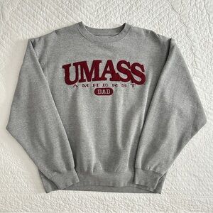 UMass Amherst Dad Grey Crewneck Sweatshirt Massachusetts Blue 84 Men's L